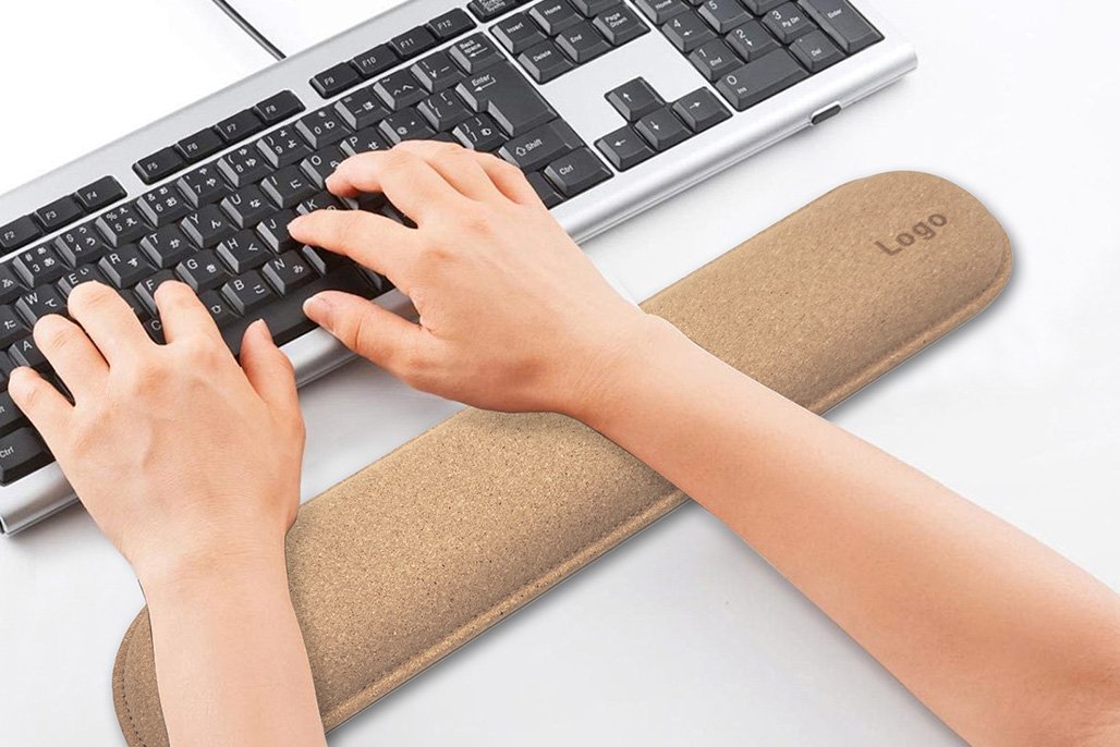 3-in-1 Cork Desk Pad Set with Ergonomic Supports product detail 4